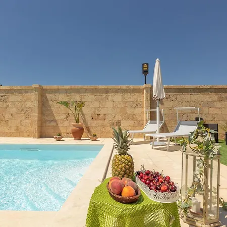 Villa La Dimora Di Sally Taviano (Lecce)